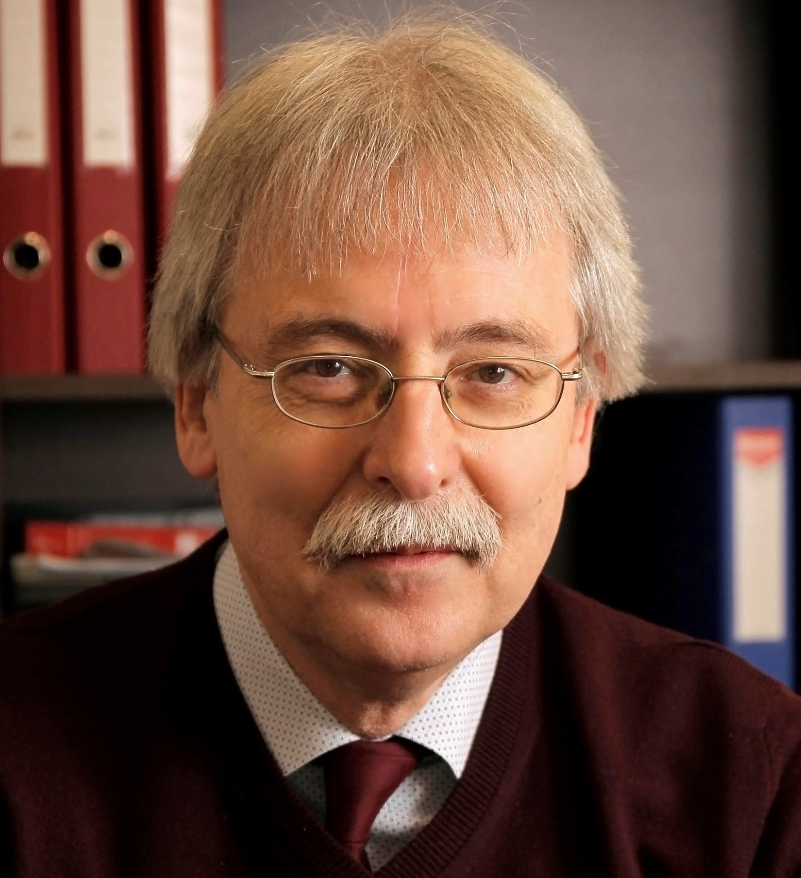 Dr. Péter Antal, Belgyógyászat, Gasztroenterológia, Proktológia, Sebészet, Helicobacter kilégzés